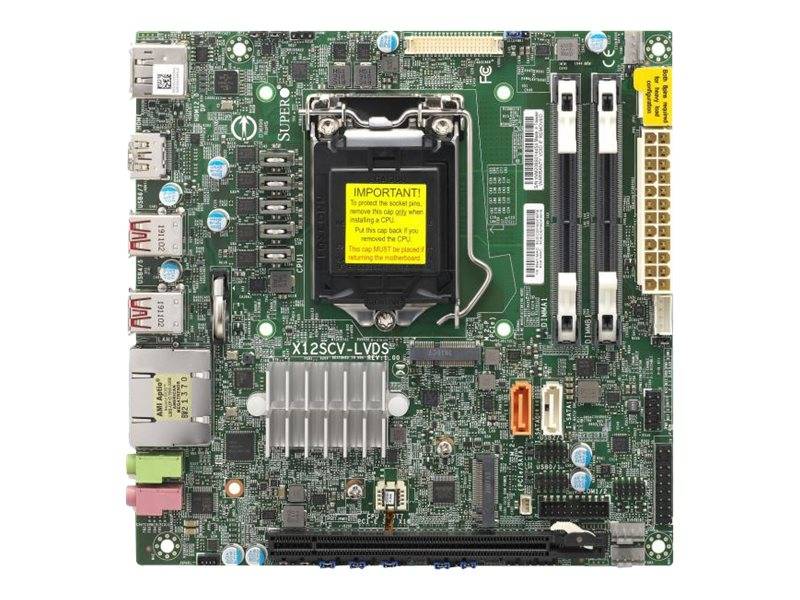 Computerplatine mit CPU-Sockel, Kühlkörper, RAM-Steckplätze, Erweiterungssteckplätze und sichtbaren hinteren E/A-Anschlüssen.