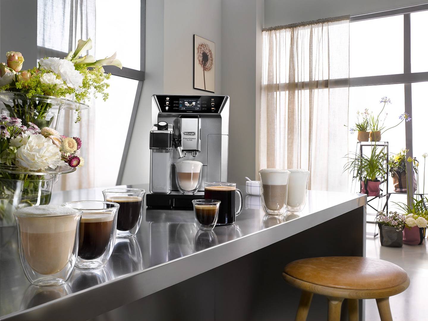 DE LONGHI - De'Longhi PrimaDonna Class ECAM 550.85.MS - Automatische Kaffeemaschine mit Milchaufschäumer