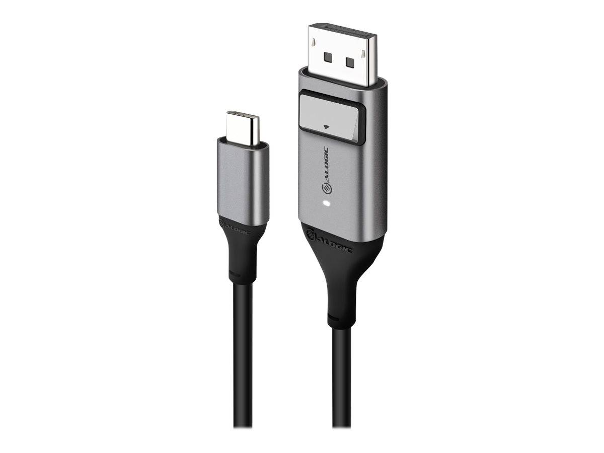 USB-C-Kabel mit einem angebrachten USB-A-Adapter, gezeigt vor einem schlichten weißen Hintergrund.