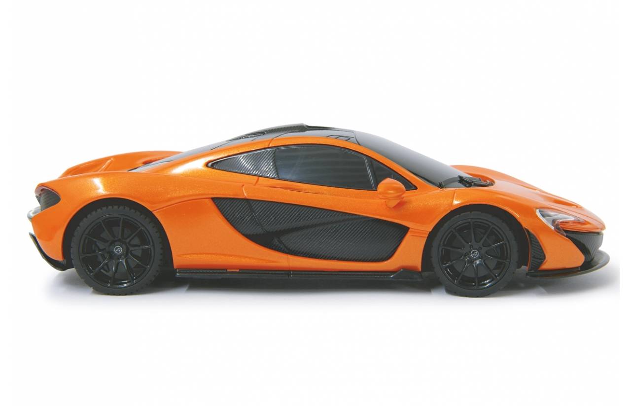Orangefarbenes Sportauto in Seitenansicht auf einfachem weißem Hintergrund.