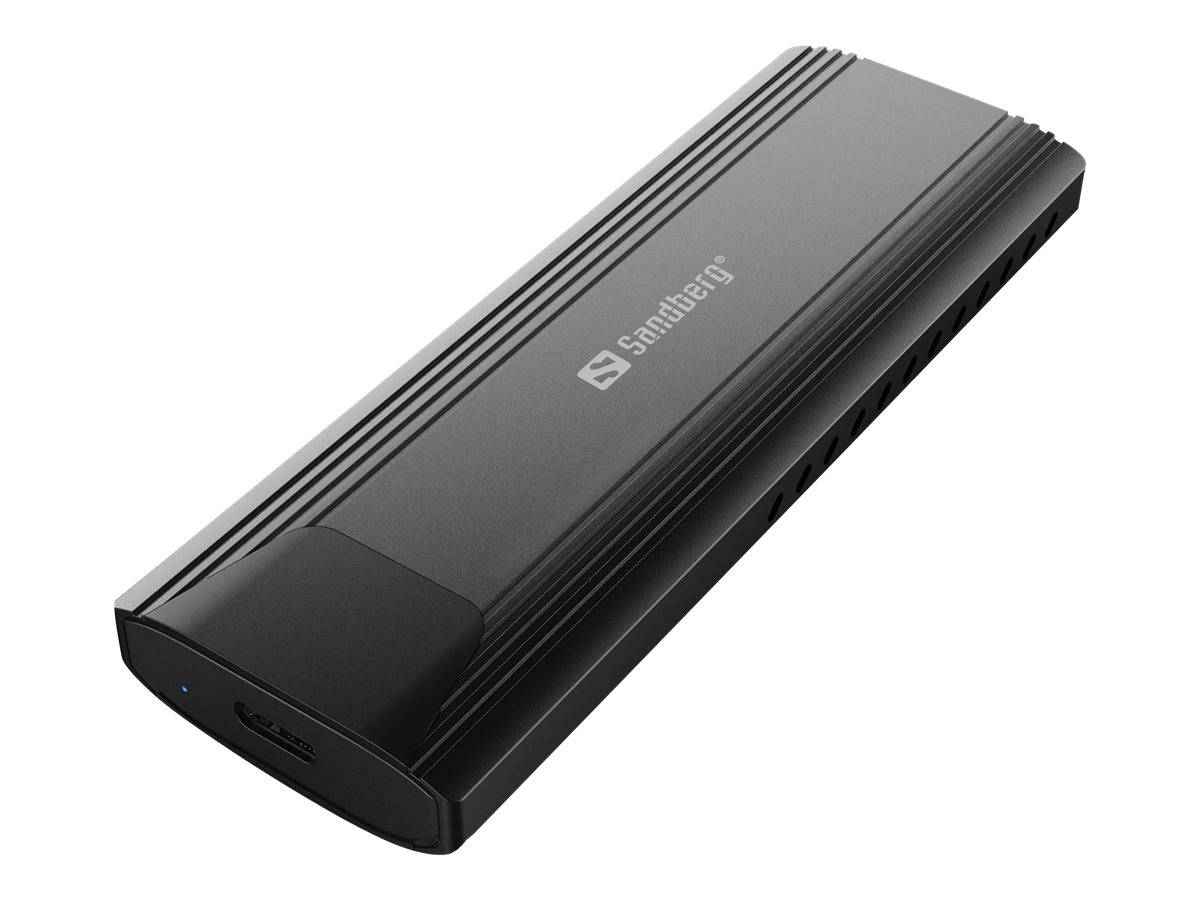 Eine schwarze tragbare SanDisk SSD mit geripptem Gehäuse, dargestellt in einer Dreiviertelsansicht vor weißem Hintergrund.