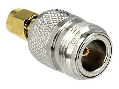 Metallischer HF-Koaxialstecker-Adapter mit goldener Sechskantkappe und silbernem gerändeltem Gehäuse auf weißem Hintergrund.