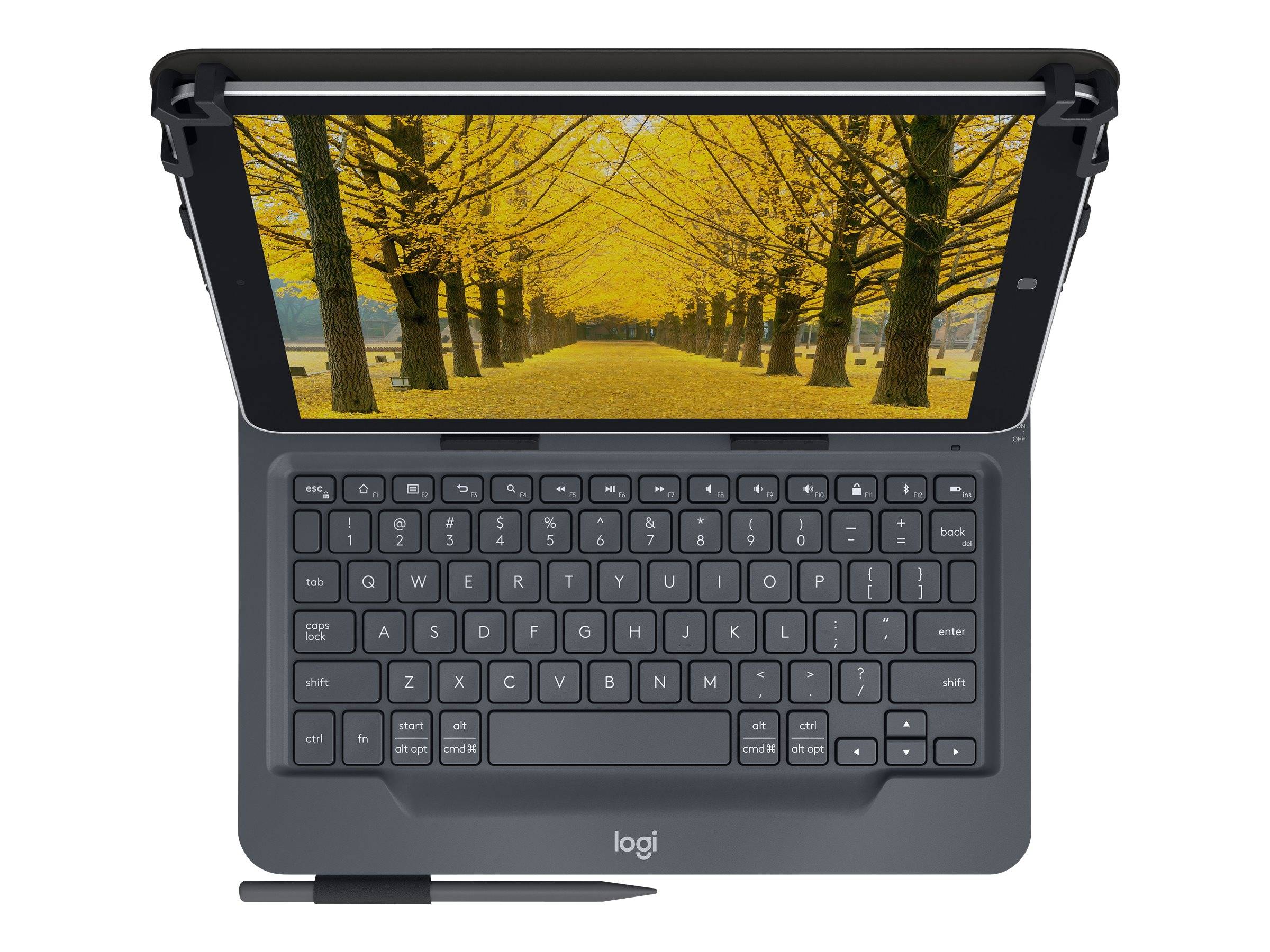 Offene Tablet-Tastaturhülle mit integriertem Ständer, auf dem Bildschirm ein Hintergrund mit einem von Bäumen gesäumten gelben Herbstweg; Stift am unteren Ende befestigt.
