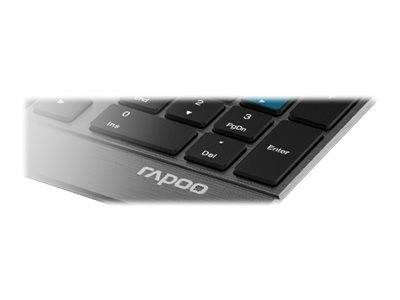 Nahaufnahme einer schwarzen kabellosen Tastatur-Ecke mit Zifferntasten und sichtbarem "Rapoo""-Logo.