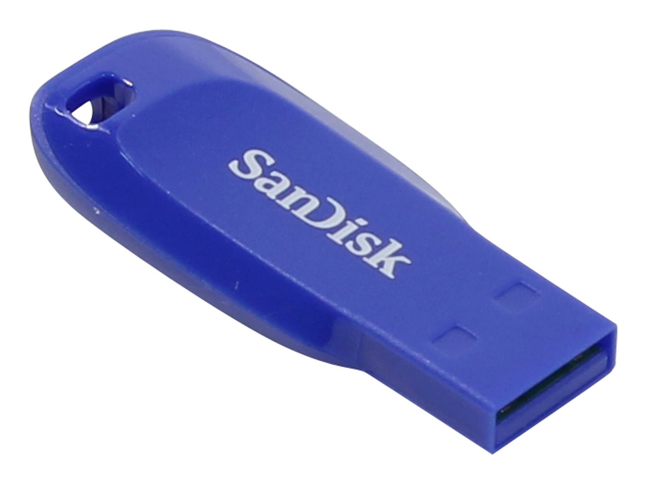 Blauer SanDisk USB-Speicherstick auf weißem Hintergrund, in Schrägansicht gezeigt.