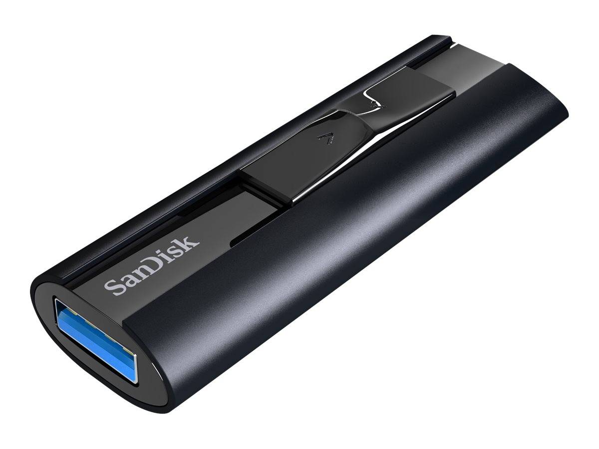 Schwarzes SanDisk-USB-Speicherlaufwerk mit blauem USB-A-Anschluss und Schiebkappe auf weißem Hintergrund