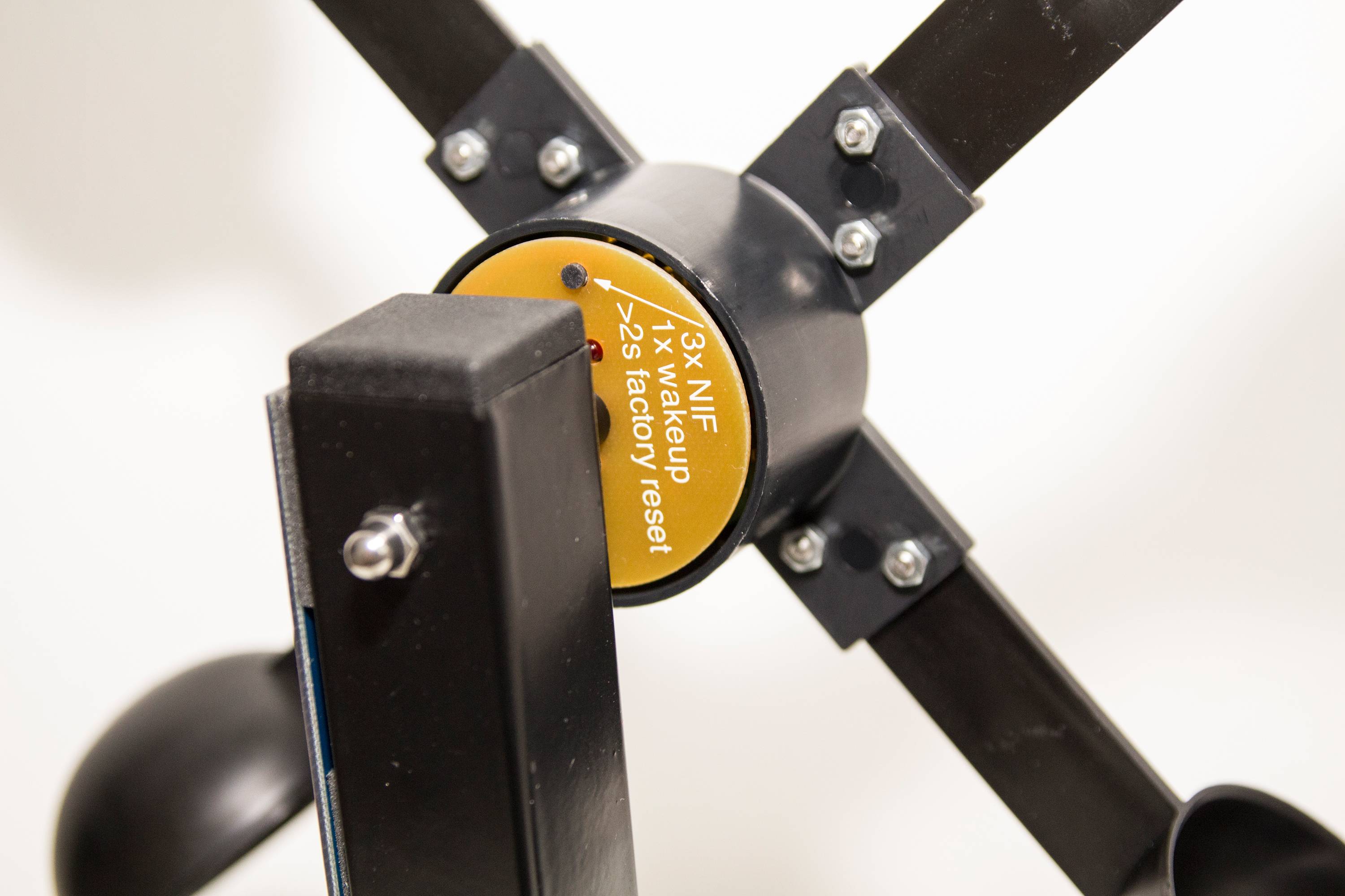 Popp Z-Weather, Feuchtigkeit, Sonnenlicht-Intensität, Temperatur, Windgeschwindigkeit, Kabellos, Z-Wave, 868,42 MHz, 0 - 44,4 m/s, 20 m