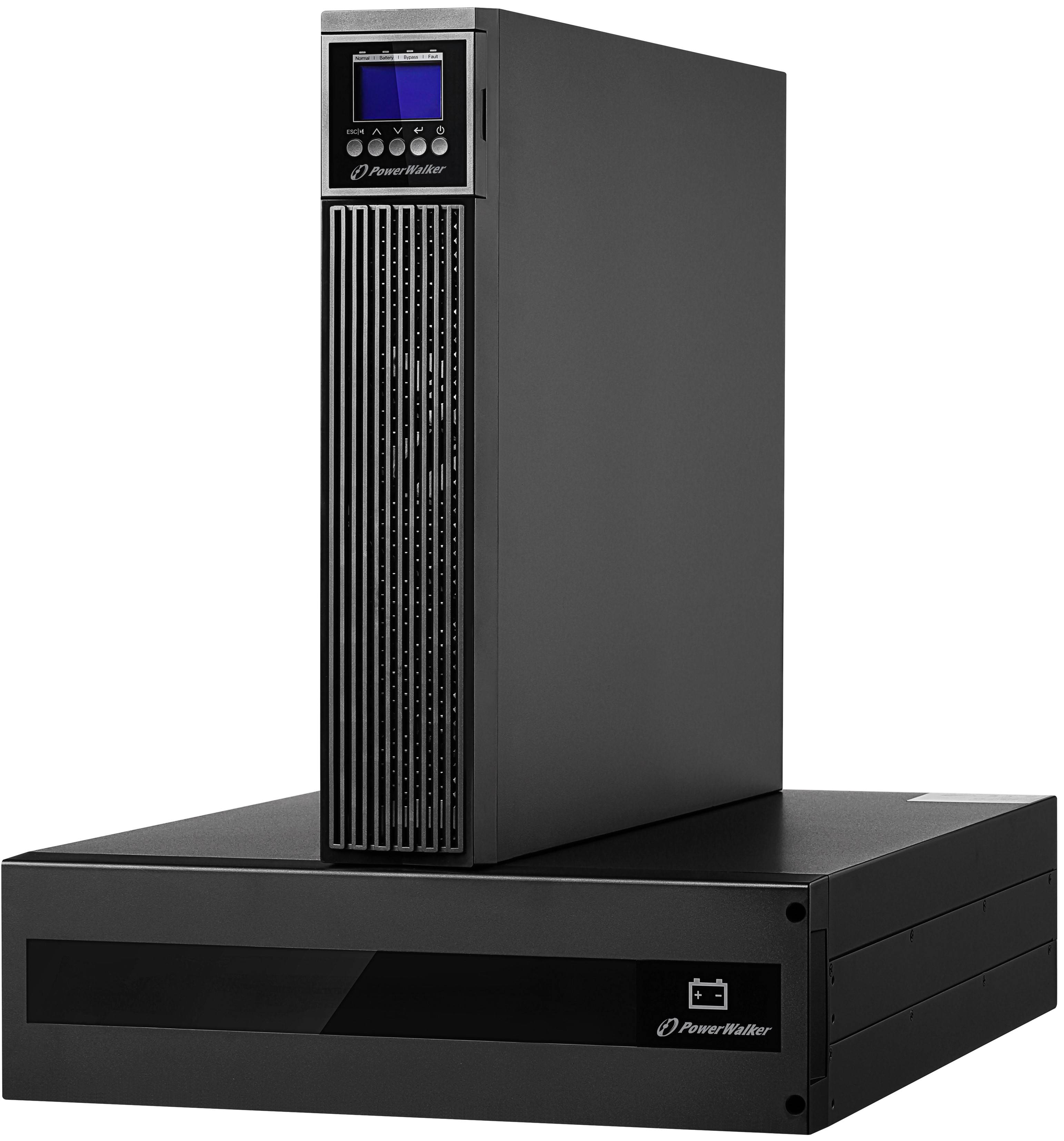 Black PowerWalker UPS-System mit einer hohen Tower-Einheit, die auf einem Rack-Mount-Batteriemodul steht, Vorderansicht auf weißem Hintergrund.