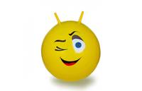 Gelbes zwinkerndes Smiley-Gesicht mit zwei Antennen und rotem lachendem Mund auf weißem Hintergrund.