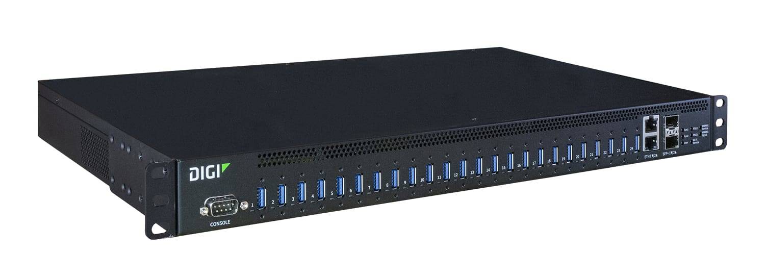 Schwarzes Digi-Rackmount-Netzwerkgerät mit vielen blauen Frontblende-Anschlüssen und grünem Logo, gezeigt in Schrägansicht des Produkts auf weißem Hintergrund