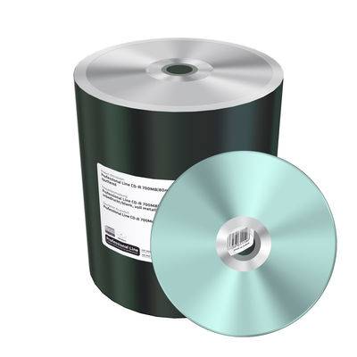 Ein schwarzes Spindel-Gehäuse mit einem Stapel leerer silberner CDs, wobei eine Disc nach vorne geneigt ist und ihre reflektierende Beschriftungsseite zeigt.