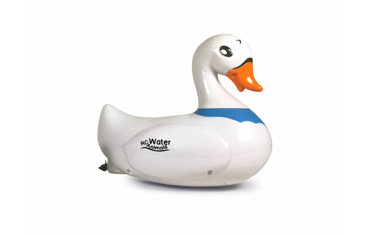 Weißes aufblasbares Spielzeugente mit orangefarbenem Schnabel und blauem Kragen, beschriftet mit „RC Water Animals