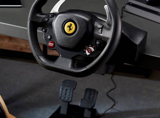 Thrustmaster Ferrari T80 488 GTB Edition - Lenkrad- und Pedale-Set