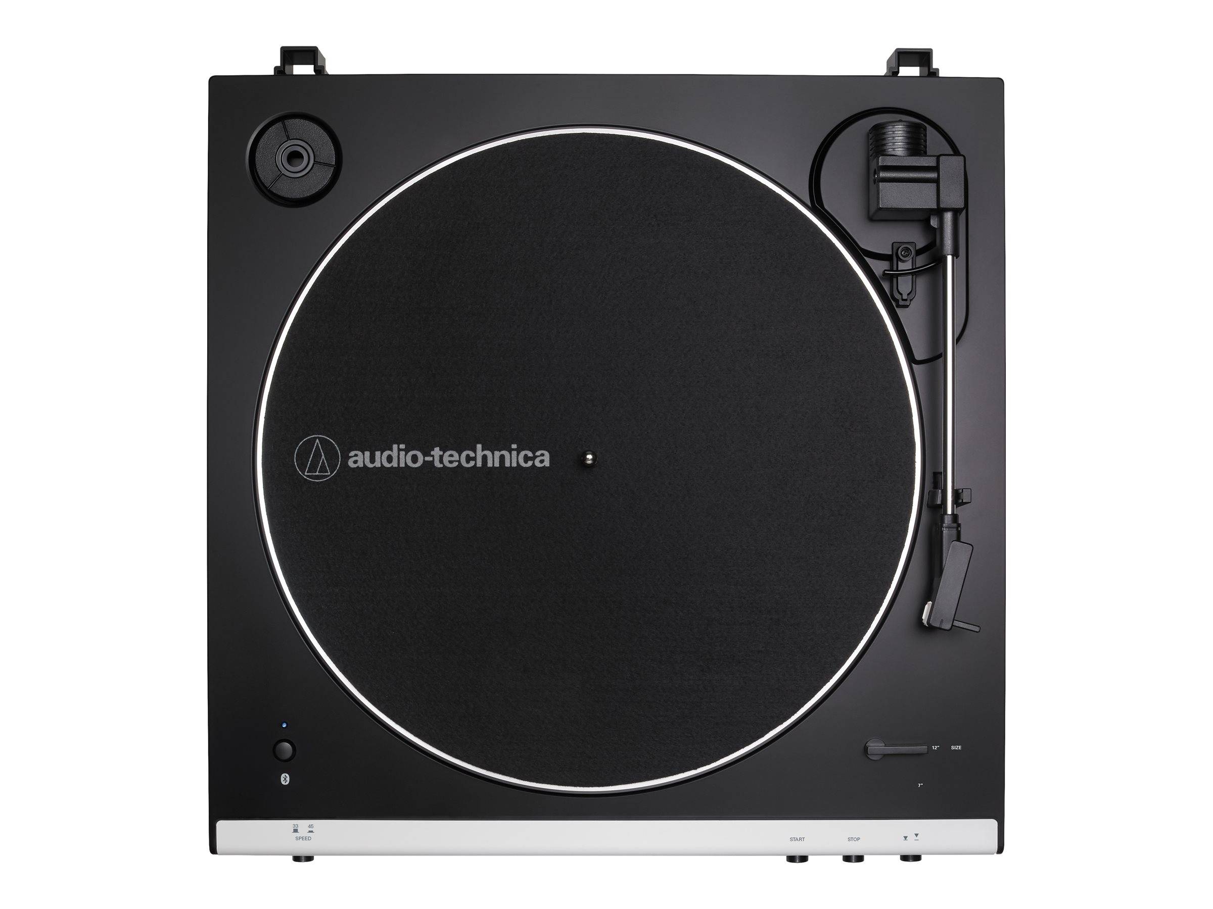 Draufsicht eines schwarzen Audio-Technica-Plattenspielers mit Plattenteller, Tonarm und Bedienelementen, zentriert auf weißem Hintergrund.
