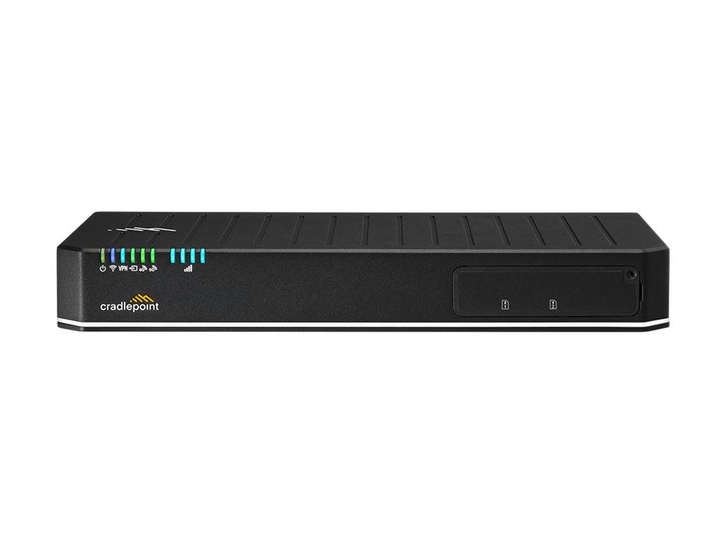 Schwarzer Cradlepoint Router oder Modem mit Statusleuchten auf der Frontplatte, abgebildet auf weißem Hintergrund.