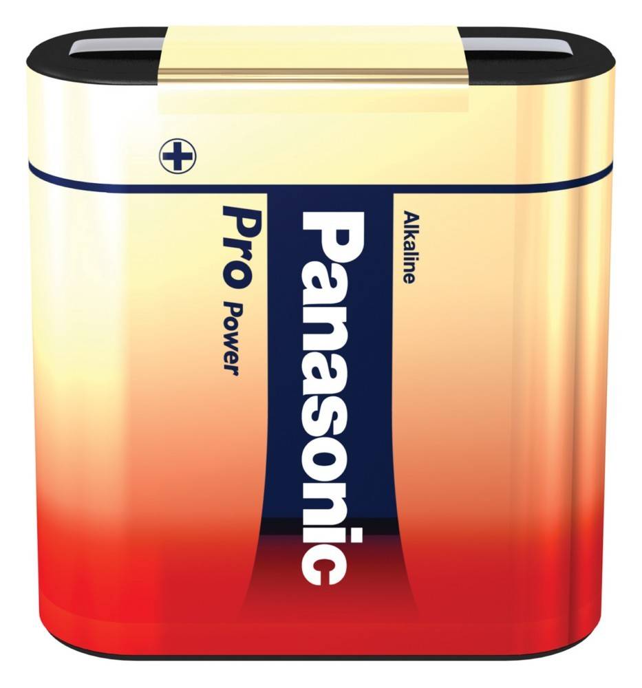 Eine zylindrische Panasonic Pro Power Alkali-Batterie in Gold- und Rottönen, mit einem prominenten '+'-Symbol, das den positiven Pol anzeigt.