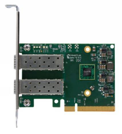 Netzwerkschnittstellenkarte mit zwei Metall-SFP-Anschlüssen und einem PCIe-Kantenverbinder.
