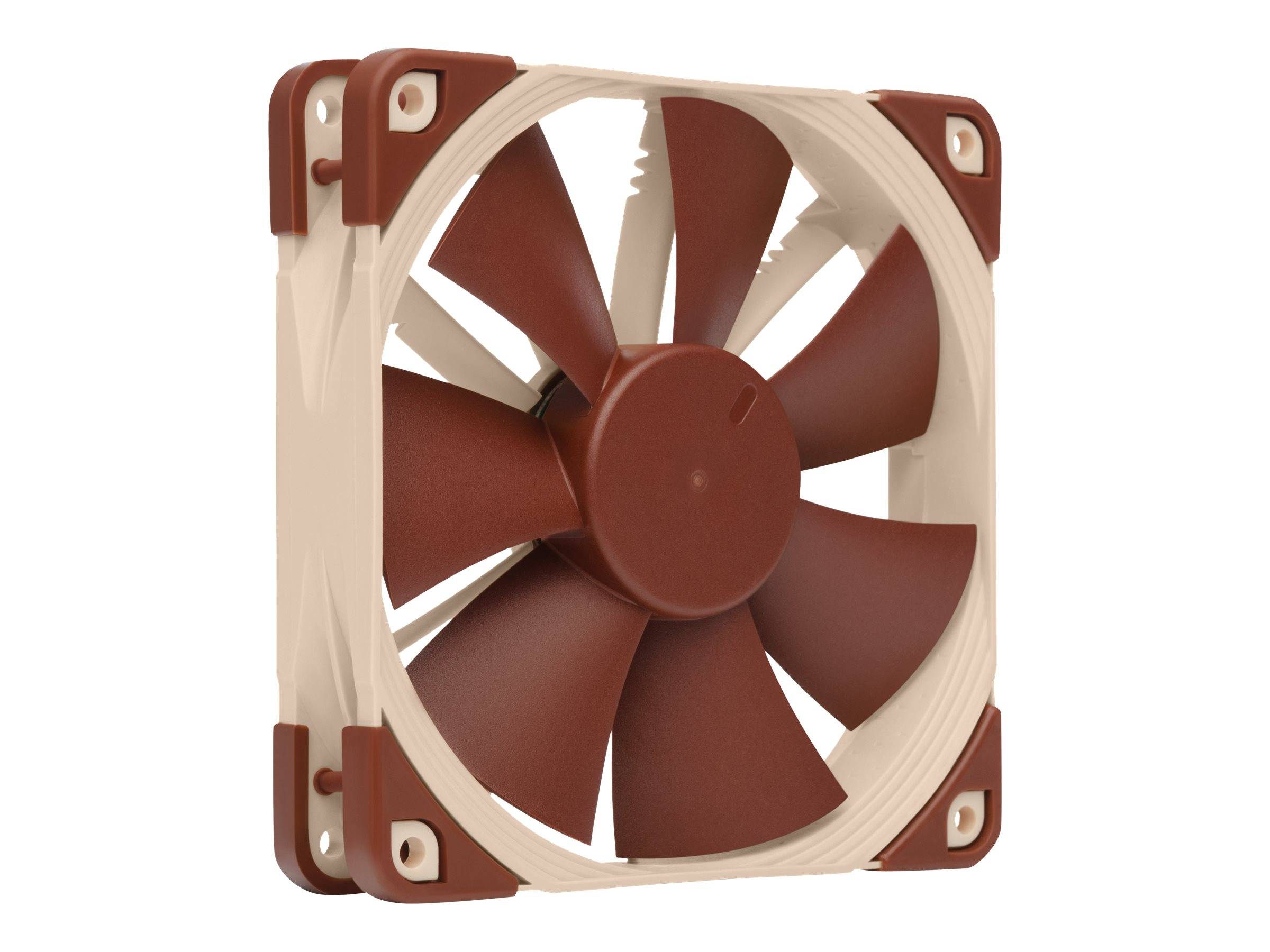 Brauner und beiger quadratischer Computer-Kühlventilator mit sechs Blättern und Befestigungsecken auf weißem Hintergrund.