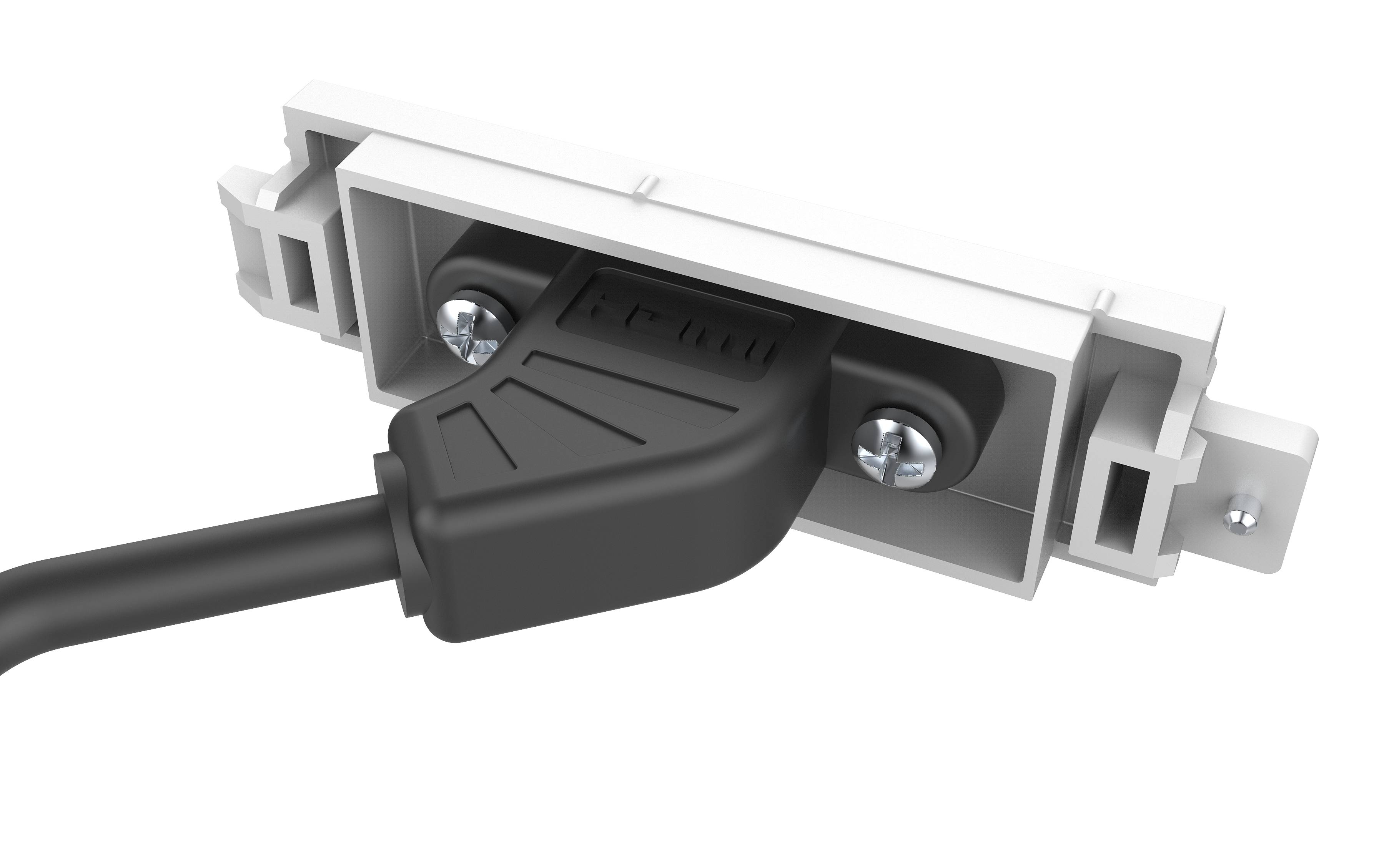 Nahaufnahme eines schwarzen Stromsteckers, der in eine weiße Steckdose oder einen weißen Adapter eingesteckt ist.