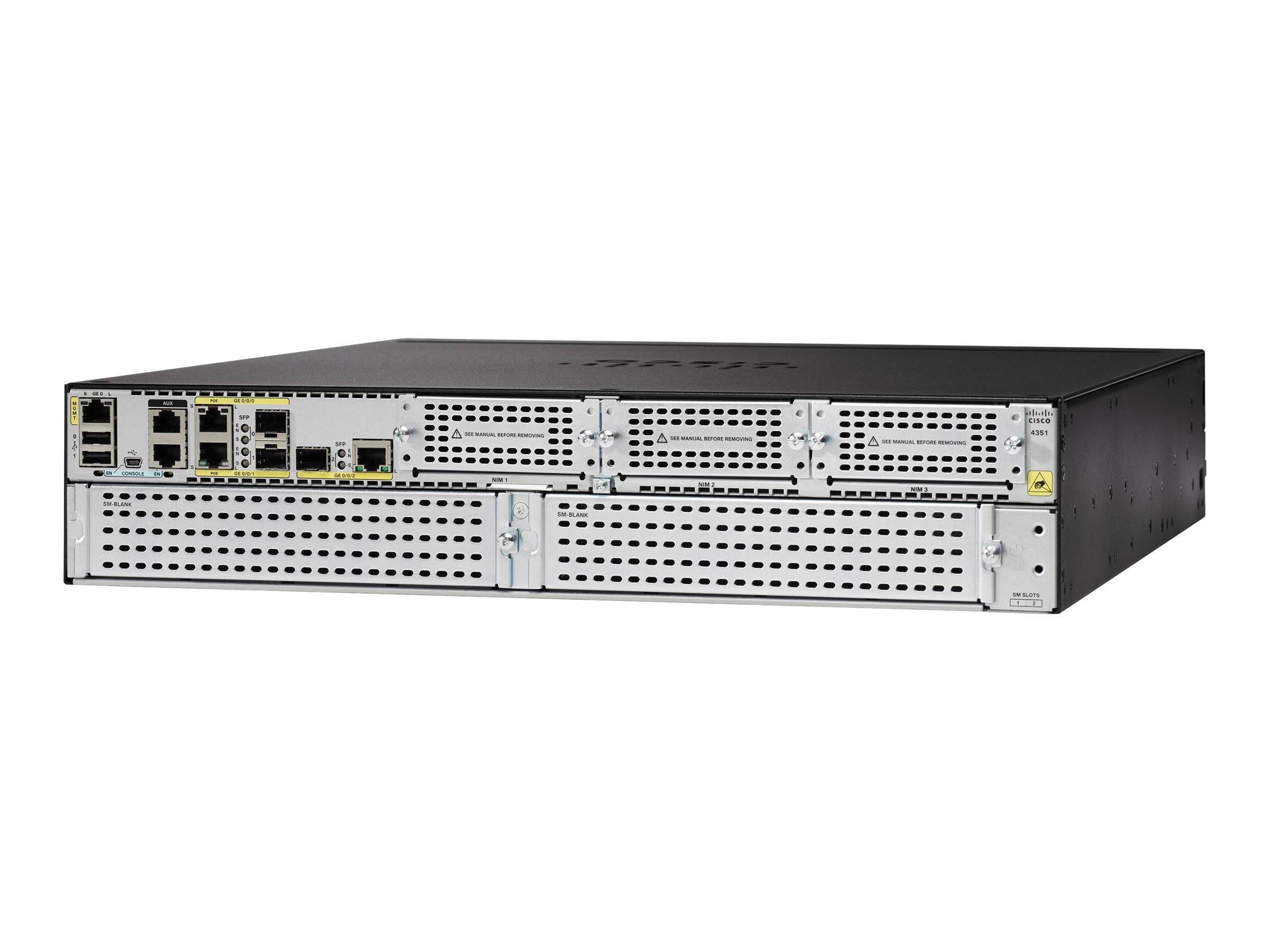 Vorderansicht eines Rack-Mount-Netzwerkgeräts oder einer Server-Chassis mit mehreren Ethernet-Anschlüssen und Belüftungspanelen auf weißem Hintergrund.