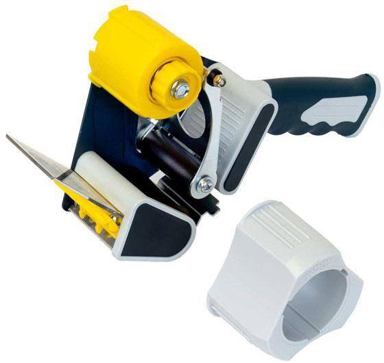 Klebebandabroller mit grauem Griff und gelber Schneidekante, konzipiert für Verpackungszwecke. Inklusive einer separaten weißen Kunststoffabdeckung.