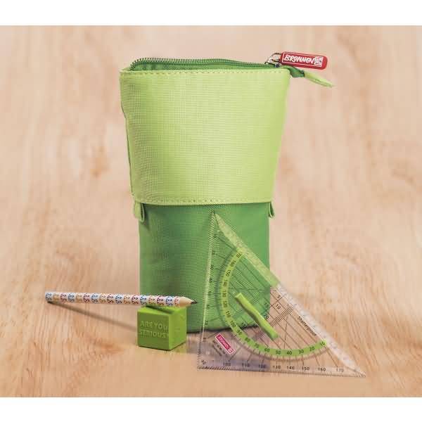 Etui und Stiftkeköcher grün