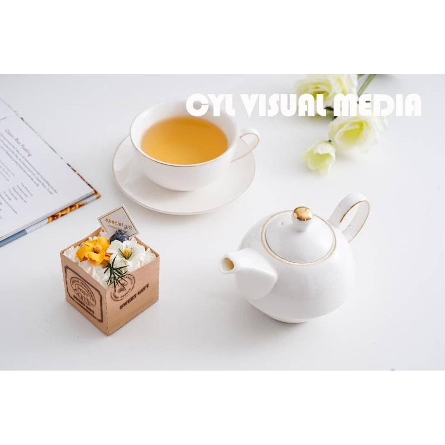 Tassenset Teekanne aus Porzellan Kaffeekanne mit Tasse und Untertasse Fincan Seti weiß