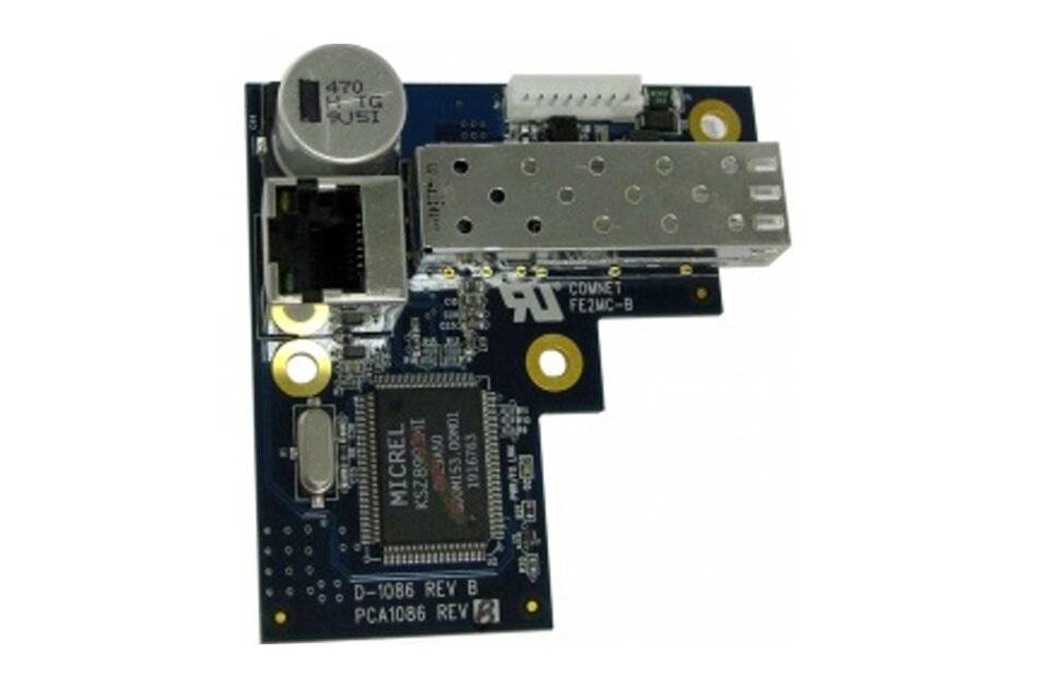 Kleine blaue Leiterplatte mit Metallethernet-Anschluss und Abschirmbecher, zusätzlich ein MICREL-Chip und beschriftete Bauteile.