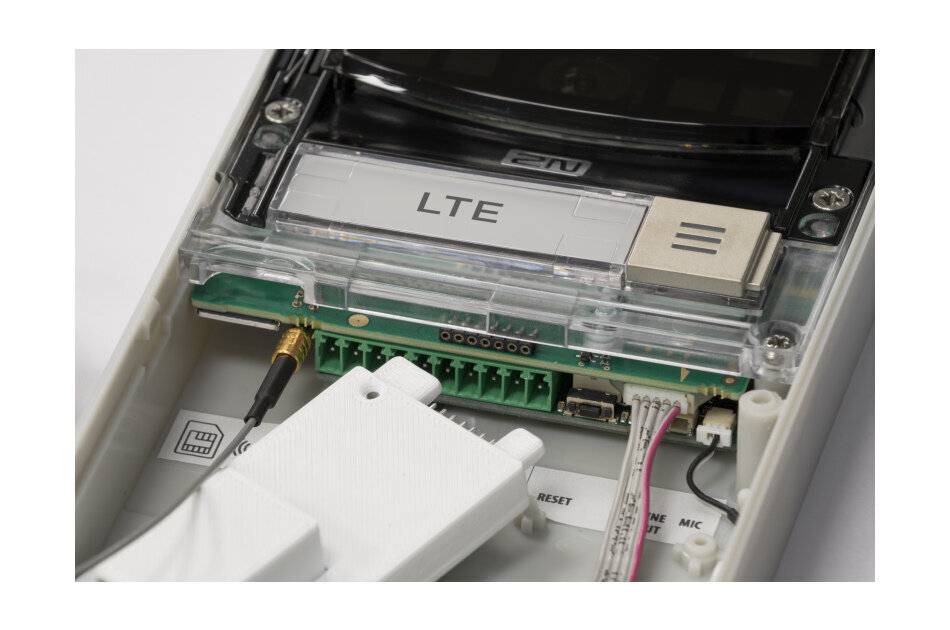 2N LTE Verso Debug Modul, Aufsteckmodul zur Diagnose und Konfiguration bei Problemen mit SIM-Karte