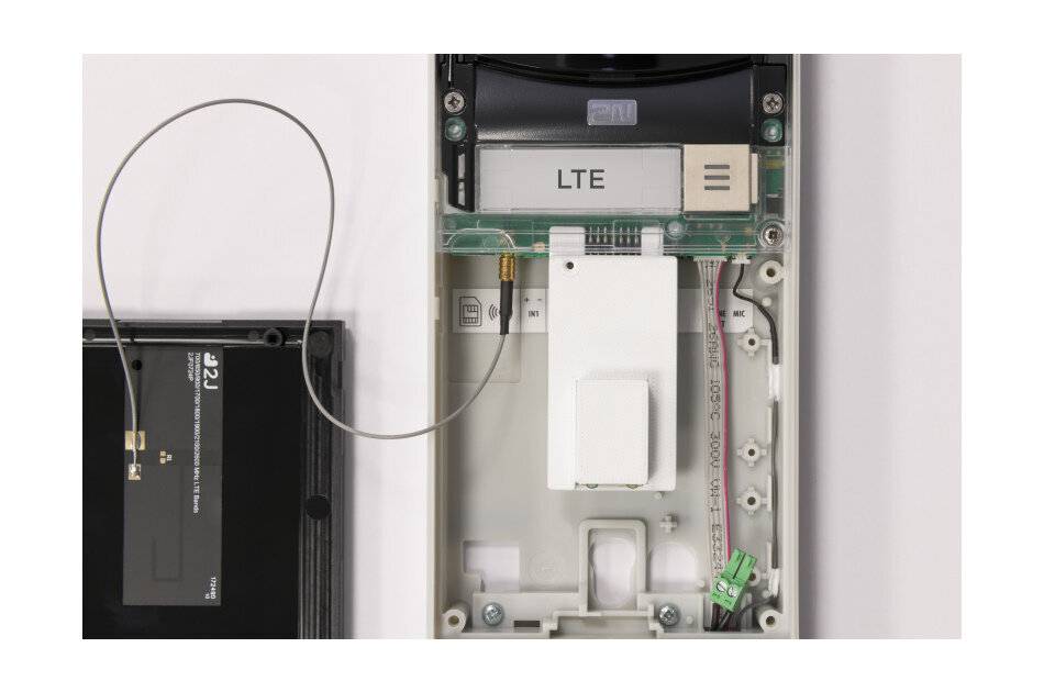 2N LTE Verso Debug Modul, Aufsteckmodul zur Diagnose und Konfiguration bei Problemen mit SIM-Karte