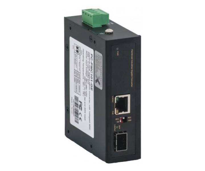 Industrielles schwarzes Netzwerkkommunikationsmodul mit Ethernet-Anschluss, grünem Steckverbinder und Status-LEDs auf der Frontplatte.