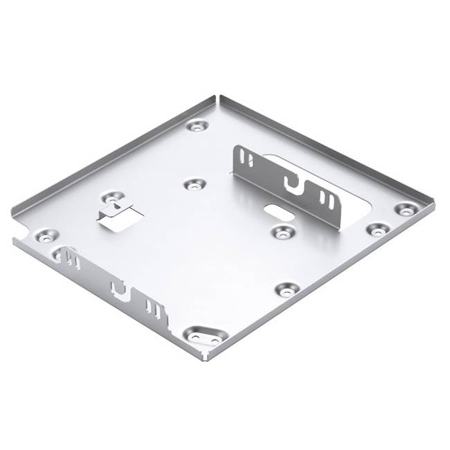Metallmontagehalterplatte mit erhöhten Laschen, Schraubenlöchern und Ausschnitten zur Befestigung eines Geräts oder einer Platte.