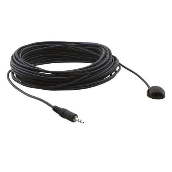 Ein langes schwarzes Kabel mit einem 3,5-mm-Audioanschluss und einem IR-Empfänger am Ende, das zur Übertragung von Infrarotsignalen an elektronische Geräte verwendet wird.