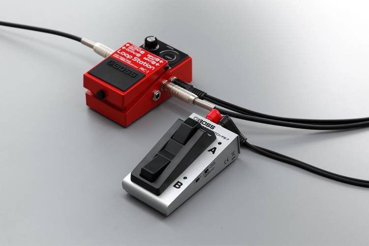 ROLAND FS-7 - BOSS Doppel-Fußschalter (2x Fußpedale in einem Gehäuse | 6,3mm Mono-Klinkenbuchse) - schwarz/silber