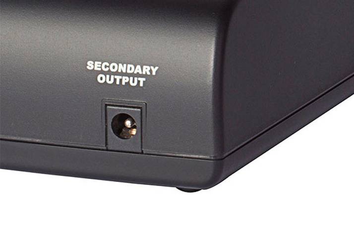 SWIT ELECTRONICS S-3602V - Dual-Ladegerät & Adapter für SWIT S-8823 | JVC BN-VF823 Akkus (Ladestrom 2x2A |