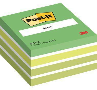 Stapel von grünen Post-it-Notizblöcken mit weißen Kanten, beschriftet mit „Post-it