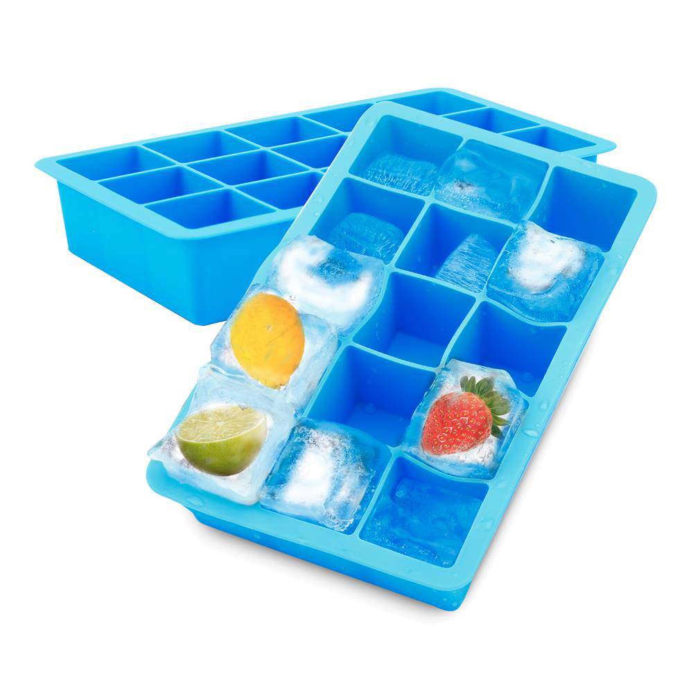 Intirilife 1x Eiswürfelform/Silikonform in BLAU – Eiswürfel Silikonform mit 15 Fächern à 3 x 3 x 3 cm für große Eiswürfel – BPA Freier Flex