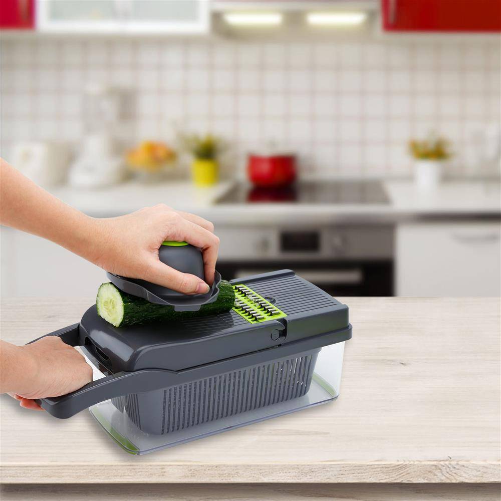 Intirilife Küchen Gemüseschneider in GRÜN – Verstellbarer Multischneider Allesschneider mit verschiedenen Aufsätzen zum Schneiden, Schälen, Ras