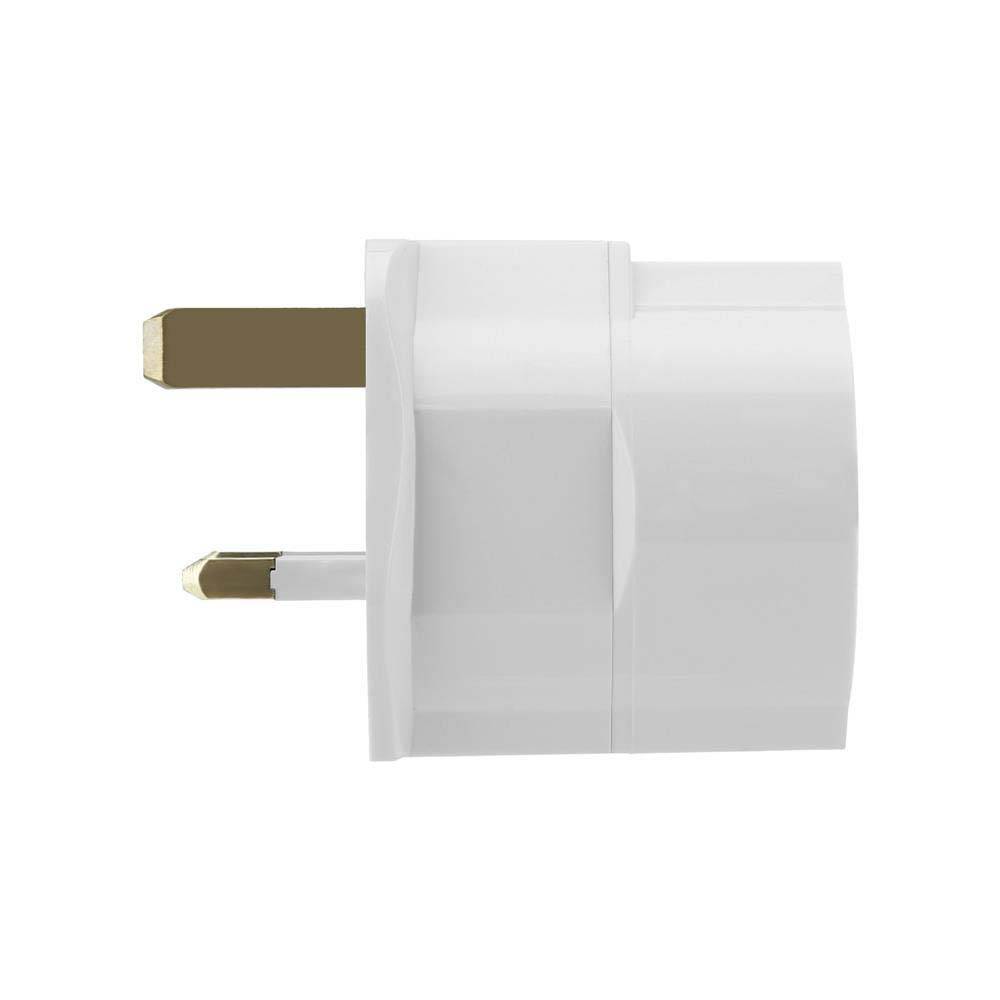 Intirilife 4x Steckdosen Adapter in WEISS – 4er Set UK Typ G auf EU Schuko Steckdosen Stromadapter Reisestecker für z.B. UK, Irland, Singapur, Mala