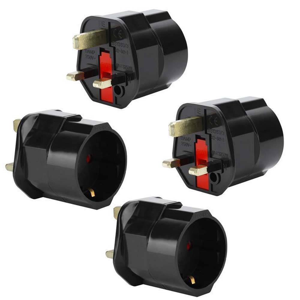 Intirilife 4x Steckdosen Adapter in SCHWARZ – 4er Set UK Typ G auf EU Schuko Steckdosen Stromadapter Reisestecker für z.B. UK, Irland, Singapur, Ma
