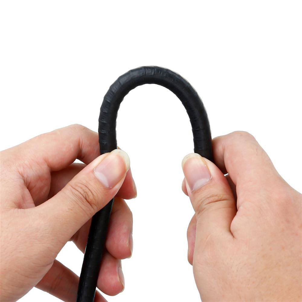 Intirilife Kantenschutzprofil für Blech aus Gummi in Schwarz - Zuschnitt Meterware - Selbstklebend auch für Autotüren