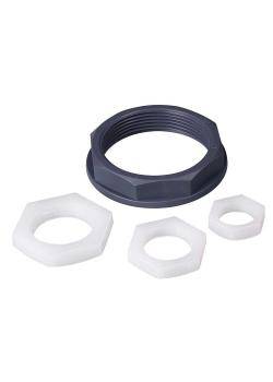 Verschiedene Größen von Sechskantschrauben und eine Mutter, die Komponenten für Sanitär- oder Hardwareanwendungen zeigen.