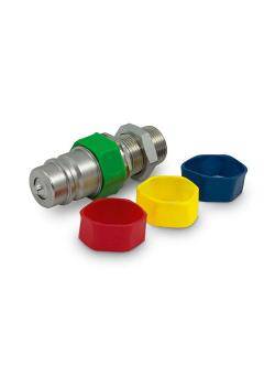 Eine metallische hydraulische Verschraubung mit grünen, roten, gelben und blauen Schutzkappenm zur Veranschaulichung von farbcodierten Optionen zur Kennzeichnung.