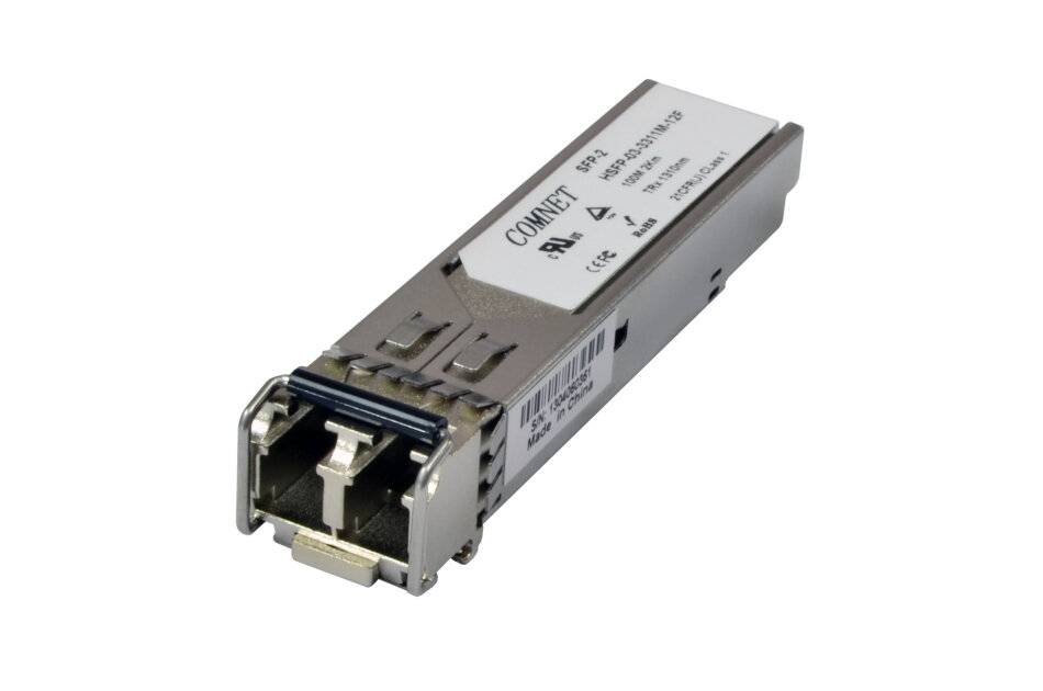 Ein kleines Metallgehäuse COMNET SFP-Transceiver-Modul mit RJ45-Anschluss, dargestellt auf weißem Hintergrund.