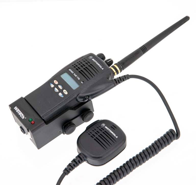 WTC620 KFZ Ladehalterung 12V 24V für MOTOROLA Funkgeräte GP320 bis GP680 GP1280 GP340ATEX GP380ATEX MTP850EX