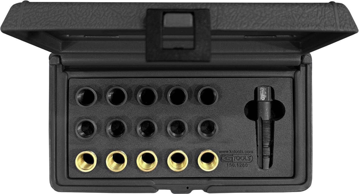 Eine Ablage, die verschiedene Größen von Steckschlüsseln ordentlich angeordnet zeigt, mit sechs goldenen Steckschlüsseln zwischen schwarzen, auf einer strukturierten Oberfläche.