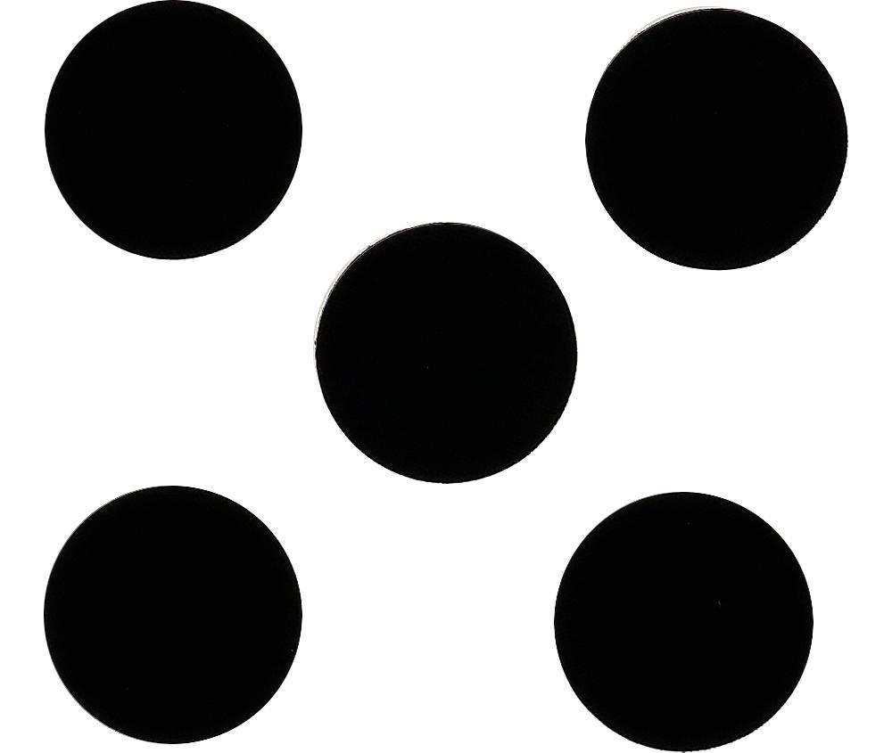 Fünf schwarze Kreise, die auf einem weißen Hintergrund in einem X-Muster angeordnet sind.