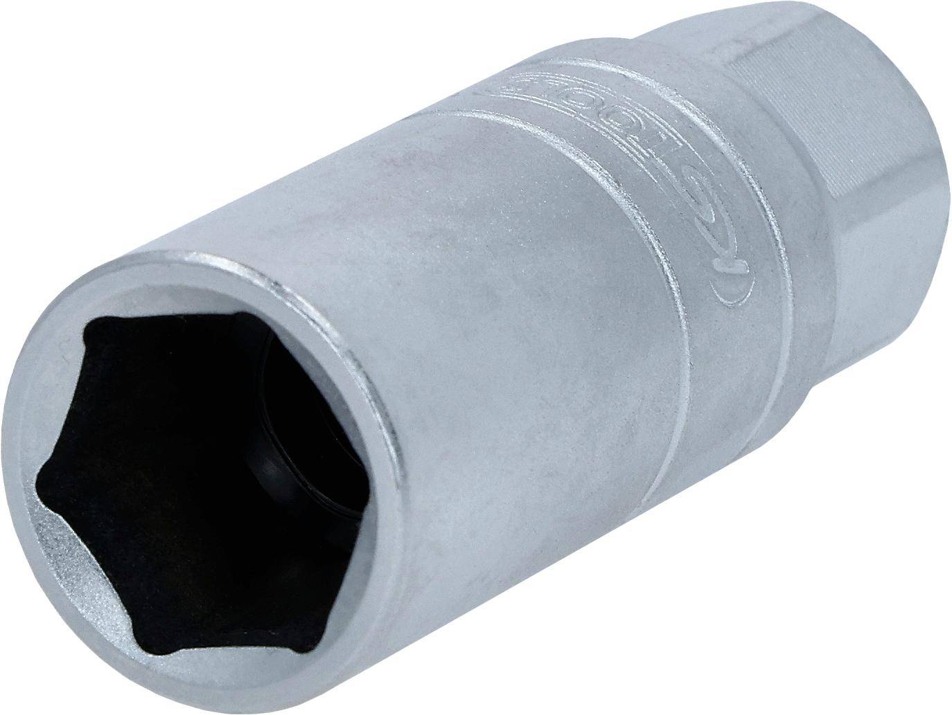 Eine silberne zylindrische Steckschlüssel-Werkzeug mit einer sechseckigen Öffnung, verwendet zum Anziehen oder Lösen von Muttern, von einem leichten Winkel aus betrachtet.