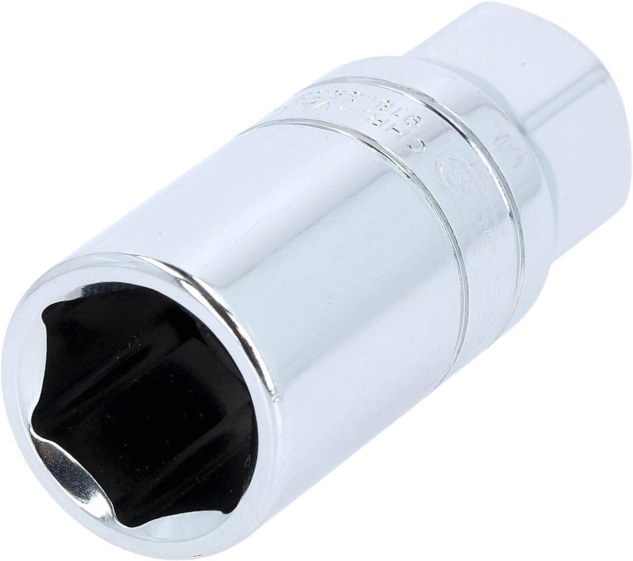 Ein glänzender, silberner Steckschlüsseleinsatz mit einer sechseckigen Öffnung, entwickelt zum Festziehen oder Lösen von Muttern und Schrauben.