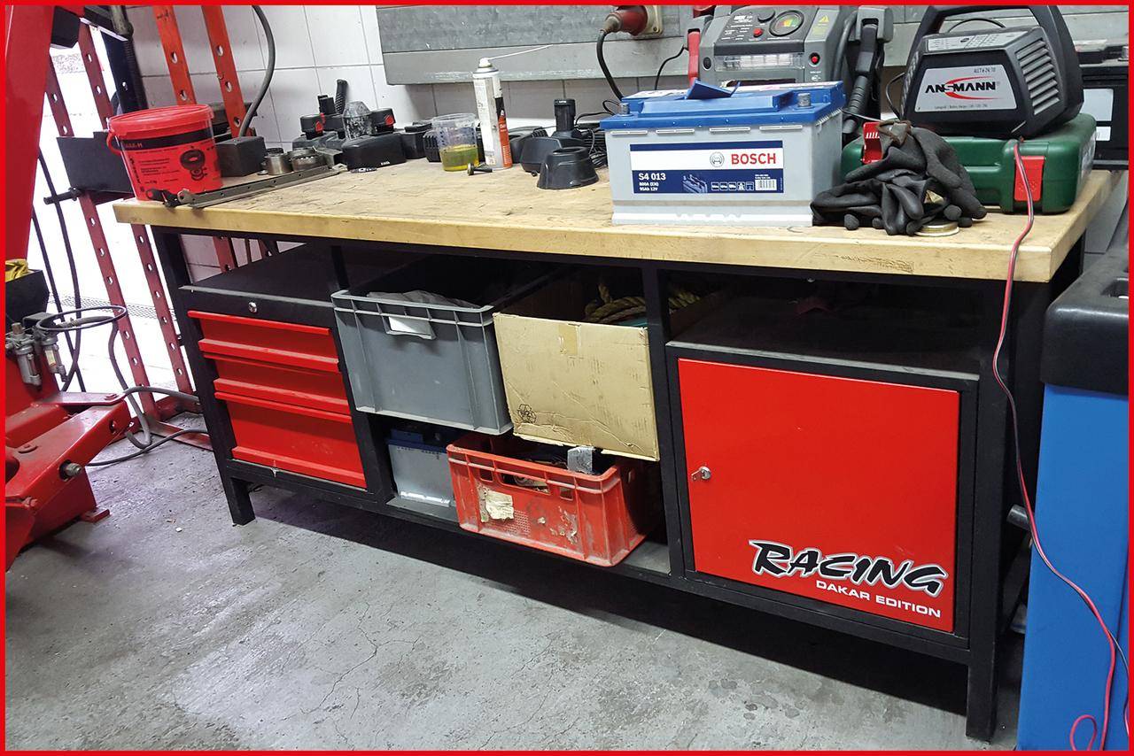 KS TOOLS XXL-Werkbank mit 3 Schubladen und 1 Tr